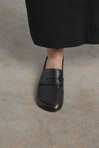 Drew Loafer in Black