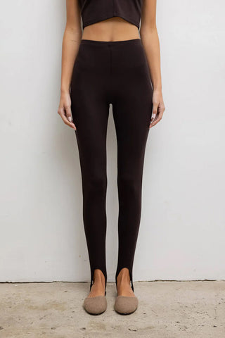 Rio Stirrup Pant in Chocolate