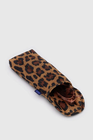Puffy Glasses Sleeve in Leopard