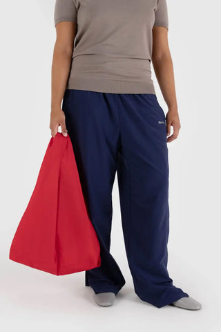 Standard Baggu in Apple