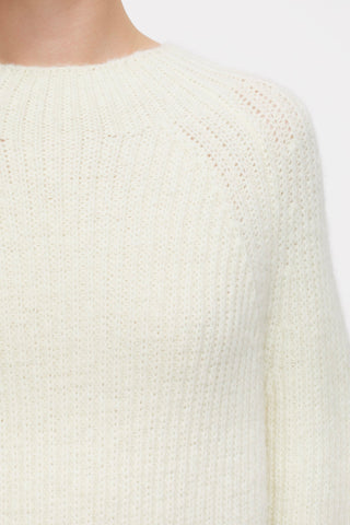 Pullover Sweater in Vanilla