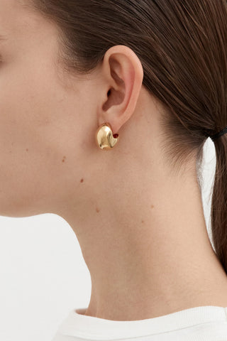 Figure Hoops in Gold