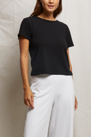 Lisa Slim Crew in Black