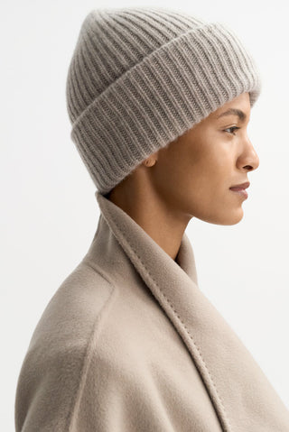 Ribbed Beanie in Greige