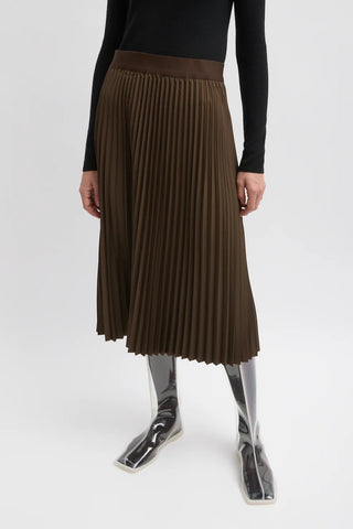 Nylon Pleating Sunray Pull On Skirt in Brown