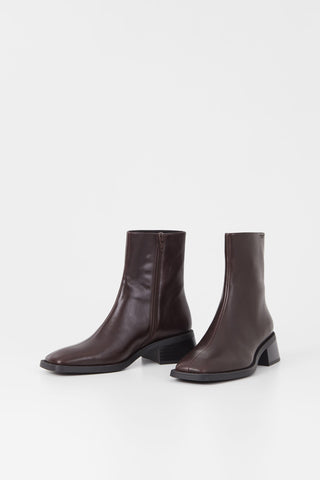 Blanca Boots in Chocolate