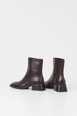 Blanca Boots in Chocolate
