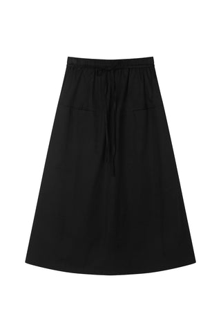 Loop Pocket Skirt in Black