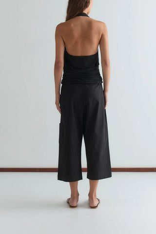 Mid Pocket Short in Black