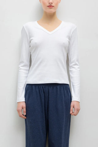 Nando Slim Long Sleeve V Neck in White