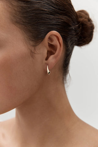 Saucer Mini Hoops in Gold