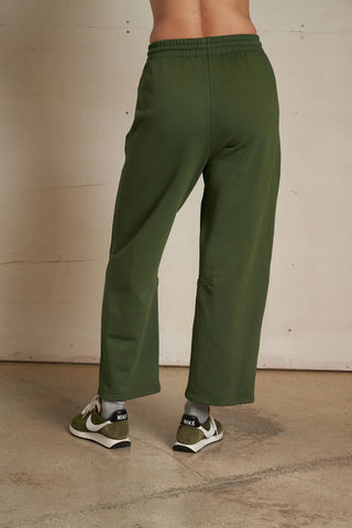 Fallon Barrel Sweatpants in Fern Green