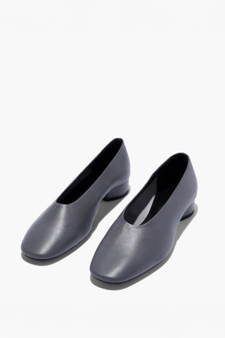 Delia Low-Heeled Ballet Pumps in Dusty Purple