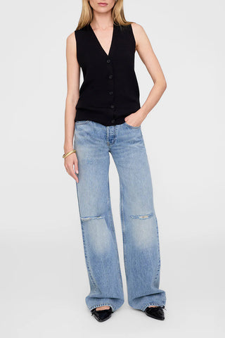 Lawrence Vest in Black