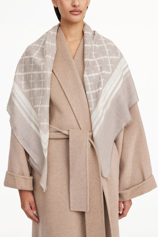 Cornelis Scarf in Feather