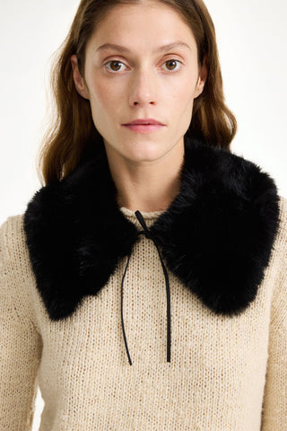 Cowie Faux Fur Collar in Black