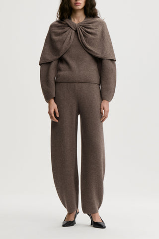 Pinne Wool Cape in Fosil