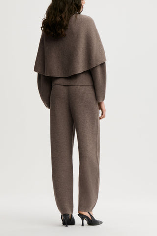Pinne Wool Cape in Fosil