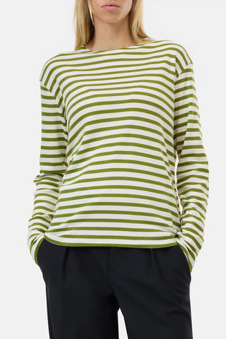Basic Long Sleeve in Pistachio Green