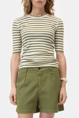 The Closed Crewneck Short Sleeve in Hunter Green is a premium organic cotton t-shirt featuring a classic horizontal stripe pattern and a comfortable ribbed neckline. This versatile designer top offers a relaxed fit and elbow-length sleeves, making it a sophisticated essential for effortless everyday layering.