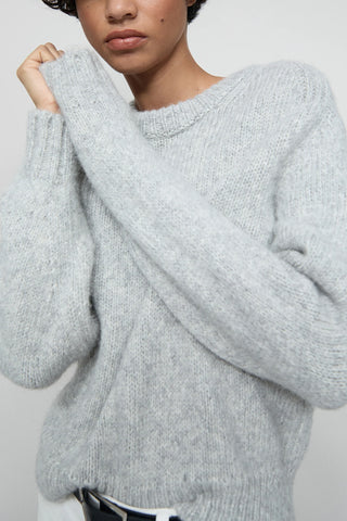 Cropped Crew Neck in Light Grey Melange