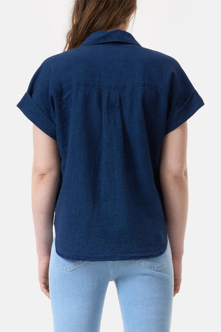 Sleeveless Shirt in Dark Blue