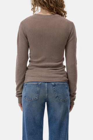 Slim V Neck in Hazel Beige