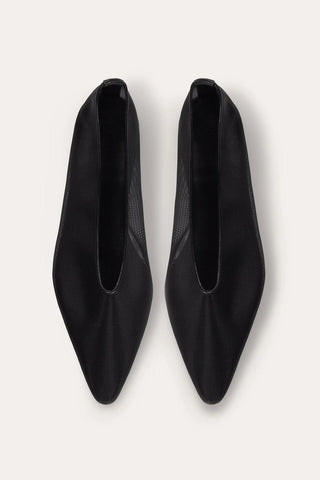 Topo Mesh Flat in Black