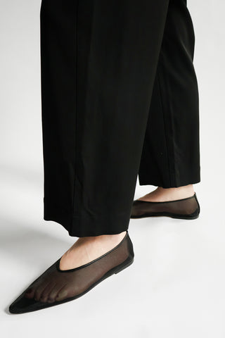 Topo Mesh Flat in Black