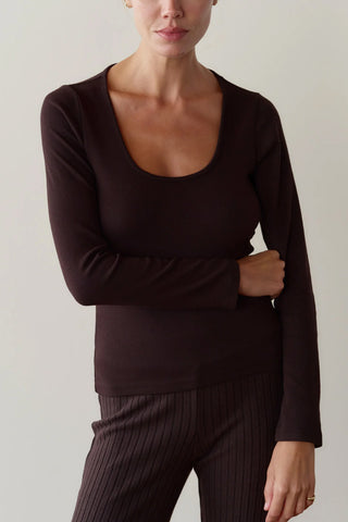 Baby Rib Scoop Neck in Espresso