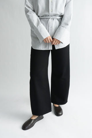Bow Crop Jean in Black