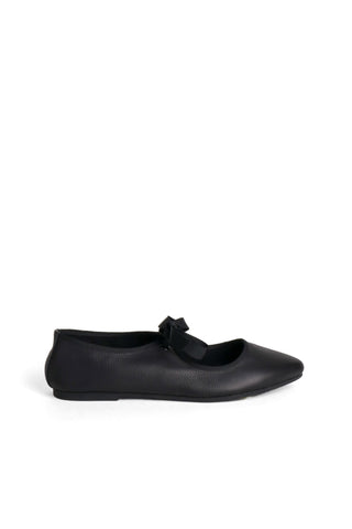 Valley Ballet Flat in Black