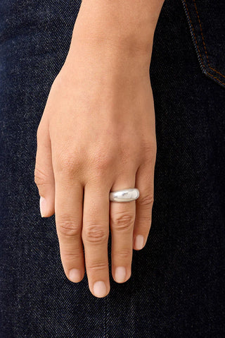Anna Ring in Sterling Silver