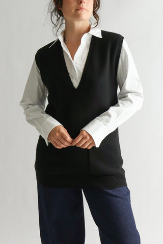 Aiyu Vest in Black