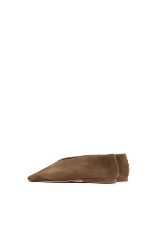 Suede Square Soft V Flat in Anise