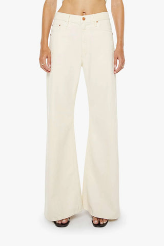 Mother Lemon Twist Sneak jeans in Natural, featuring a high-waisted fit and a modern wide-leg silhouette in a versatile creamy off-white wash. These premium stretch-denim trousers offer a sophisticated, elongated look that transitions perfectly from casual daytime to elevated evening wear.