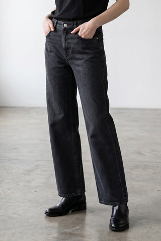 Marlene Pant in Carbon