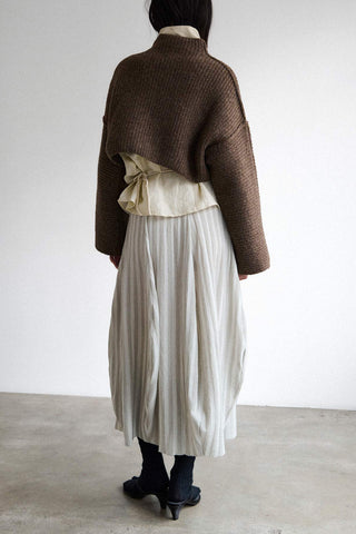 Hako Cardigan in Chocolate