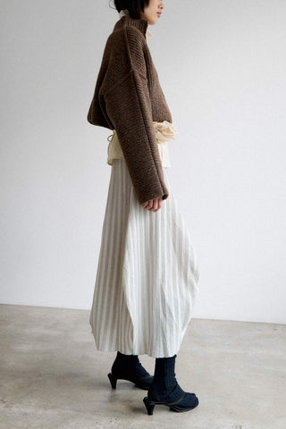 Hako Cardigan in Chocolate