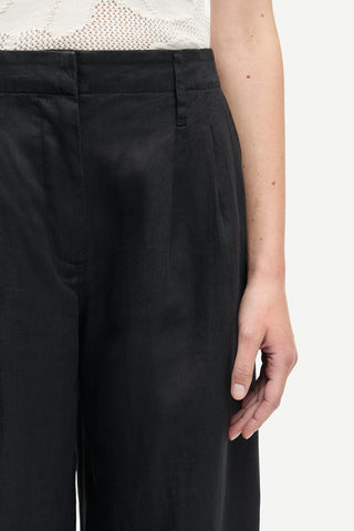 Saiben Trousers in Black