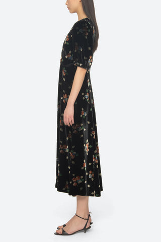 Leda Velvet Midi Dress in Black