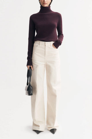 Plain Turtleneck in Mulberry