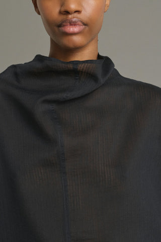 Izumi Top in Noir