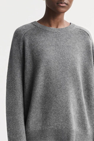 Boyfriend Crewneck in Grey