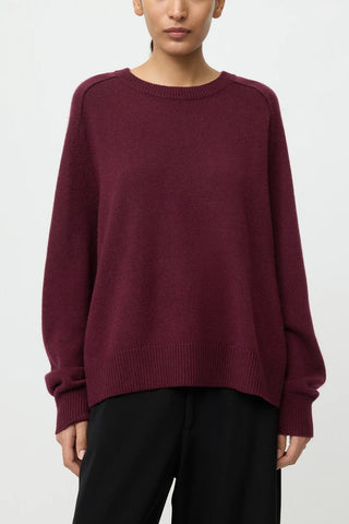 Cashmere Boyfriend Crewneck in Bordeaux