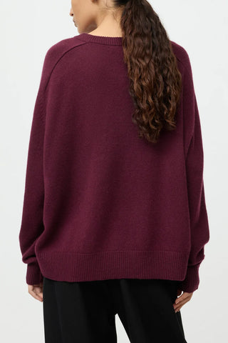 Cashmere Boyfriend Crewneck in Bordeaux