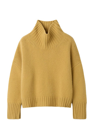 Girlfriend Turtleneck in Light Honey