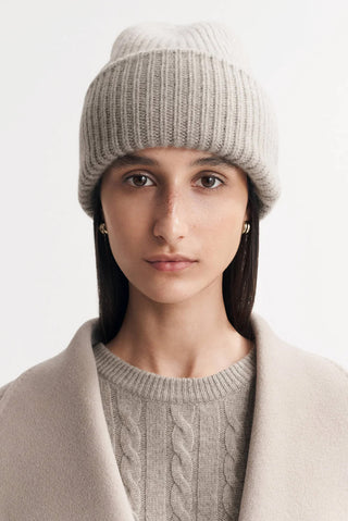 Ribbed Beanie in Greige