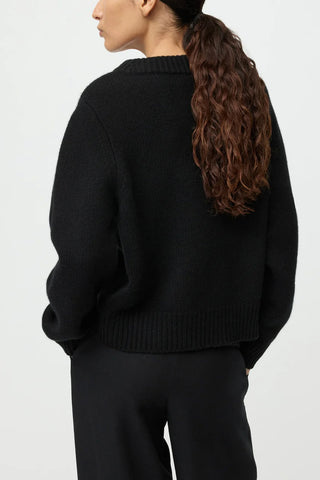 Cashmere Chunky V-Neck in Black