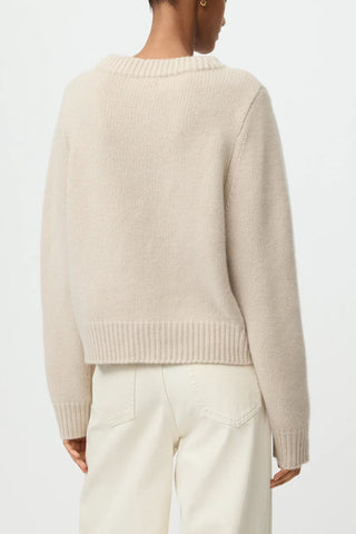 Cashmere Chunky V-Neck in Chalk